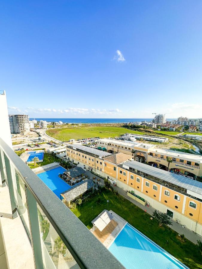 Luxury Sea View Two Bedroom Apartment In Caesar Resort & Spa, Long Beach Perivolia tou Trikomou Dış mekan fotoğraf