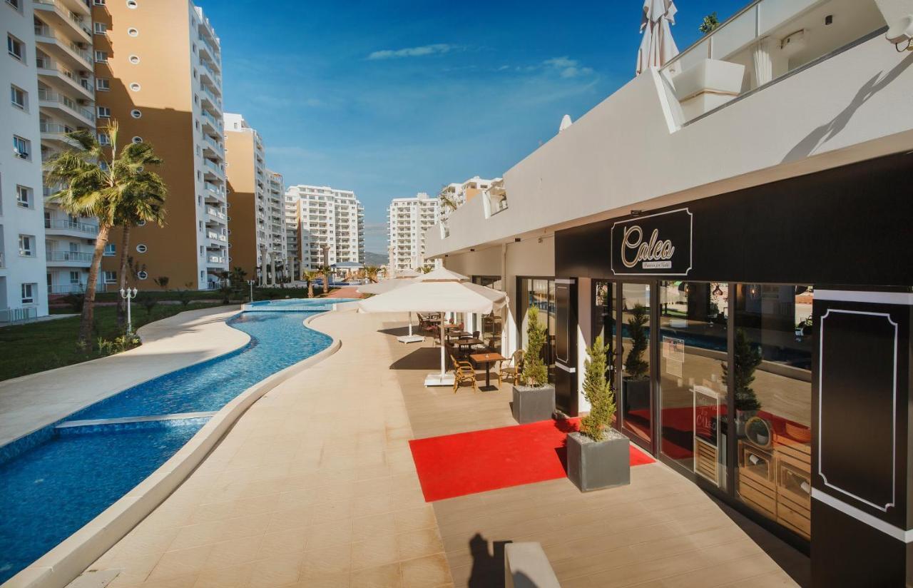 Luxury Sea View Two Bedroom Apartment In Caesar Resort & Spa, Long Beach Perivolia tou Trikomou Dış mekan fotoğraf